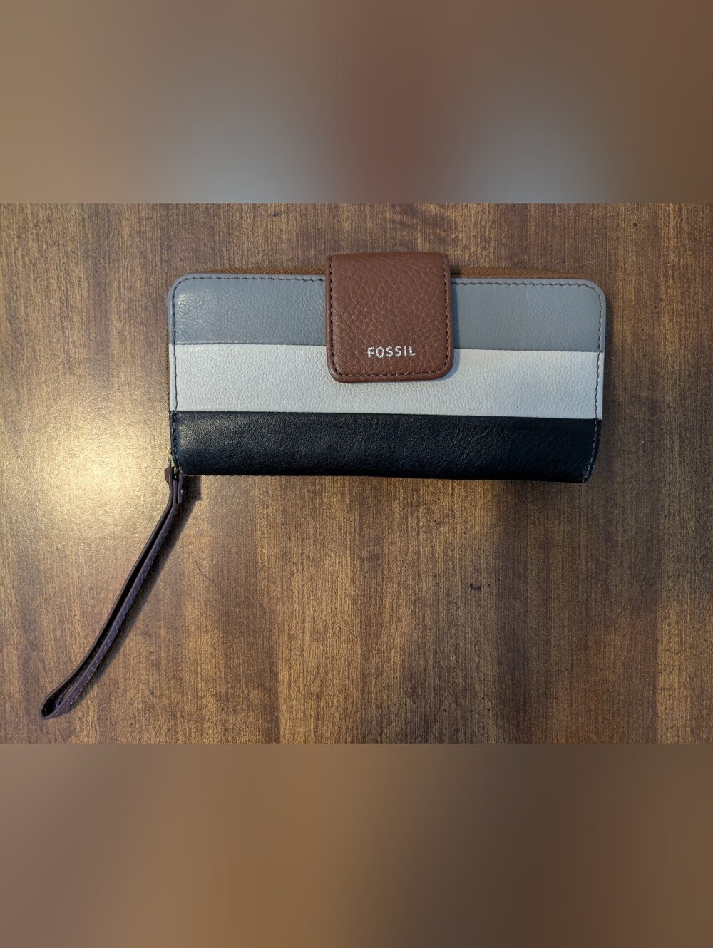 Fossil Madison Zip Clutch In Black Multi NWT